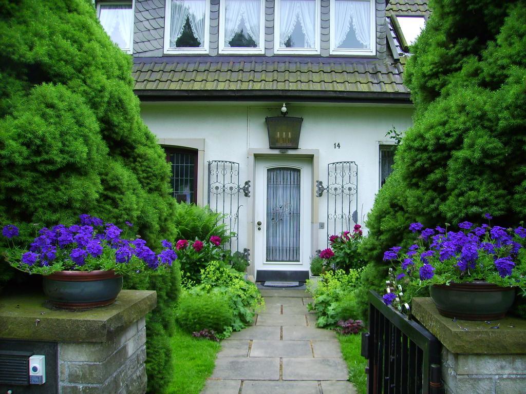 Gaestehaus Villa Kreativ Susanne Lay Bad Munder am Deister Bagian luar foto